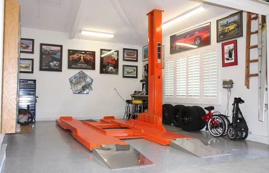 maximum one singlepost car lift