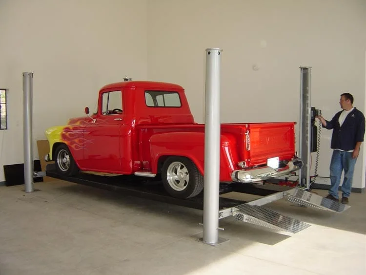 4 post car lift