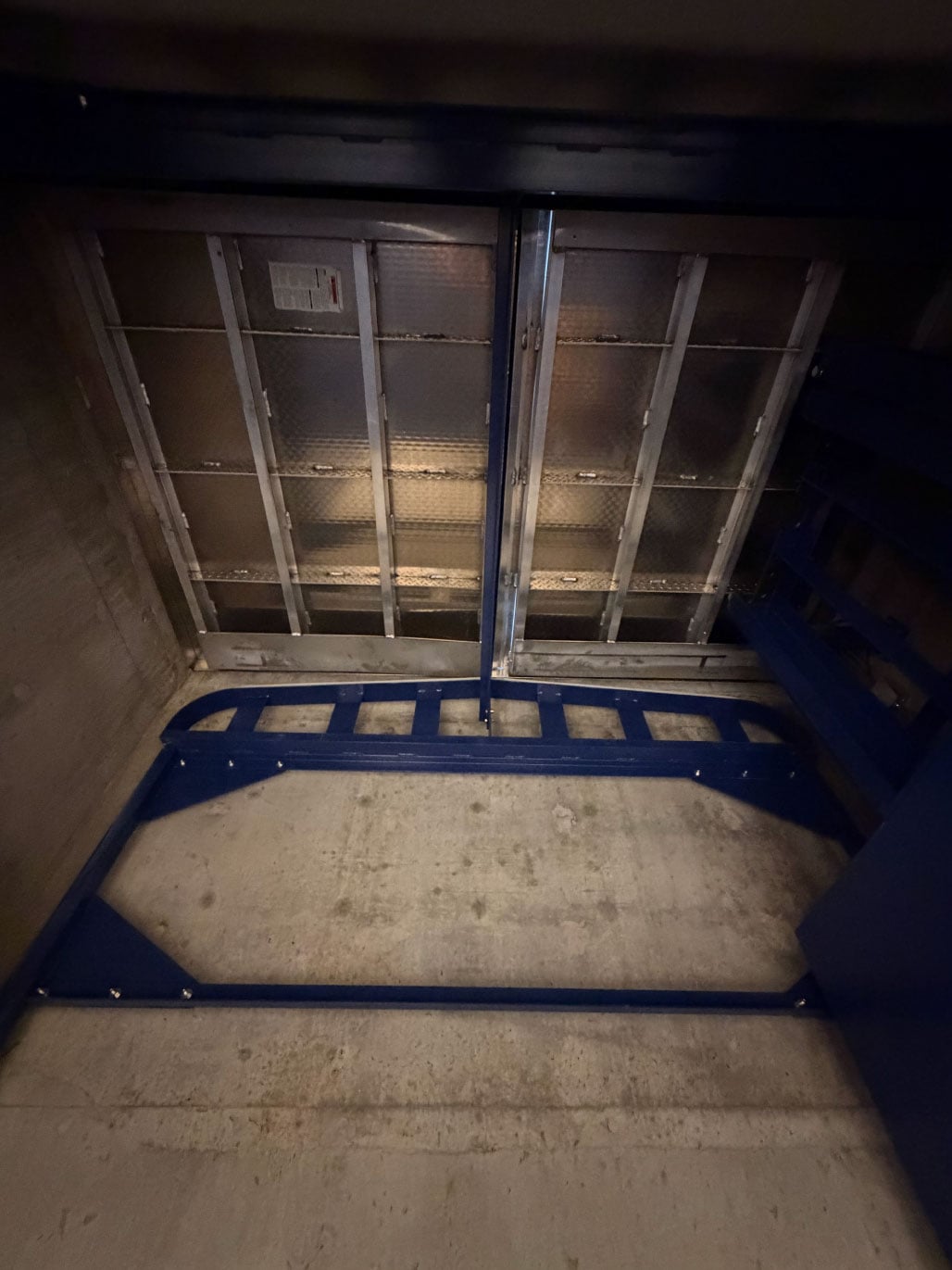 Sidewalk Elevator Lift - Image 6